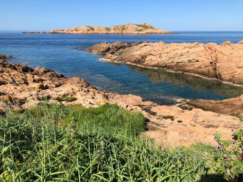 Borgo Spiaggia Isola Rossa Borgo Spiaggia Isola Rossa