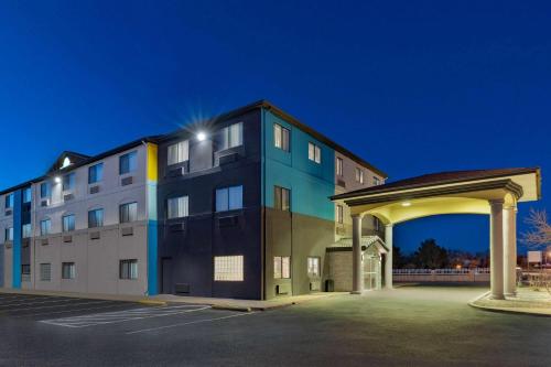 Days Inn by Wyndham Bernalillo Days Inn by Wyndham Bernalillo