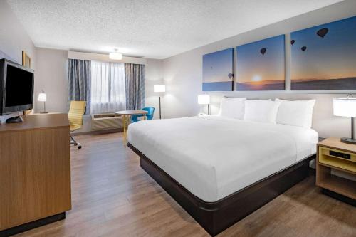 Days Inn by Wyndham Bernalillo Days Inn by Wyndham Bernalillo