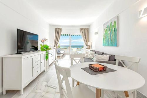 Apartment in complex Altamira with direct ocean view 3
