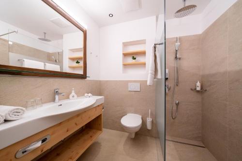 Hotel Trattlerhof - image 7