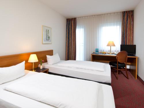 ACHAT Hotel Darmstadt Griesheim Set in a prime location of Griesheim, ACHAT Comfort Darmstadt/Griesheim puts everything the city has to offer just outside your doorstep. The hotel has everything you need for a comfortable stay. Serv