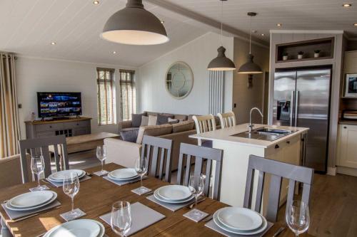 Iekārtas, High Oaks Grange - Contemporary Lodges in Thornton Dale