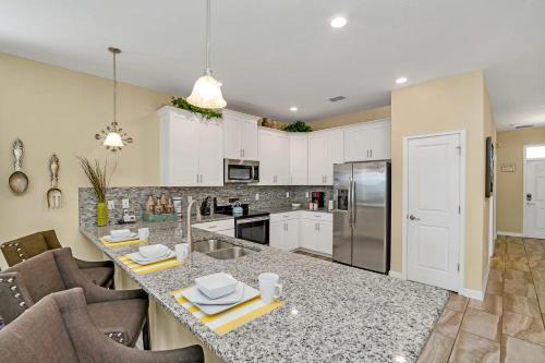 Stunning and Spacious Home Near Disney CDC Standards #RCG8521 - image 6