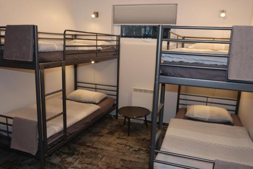 Economy Quadruple Room with Shared Bathroom - Basement