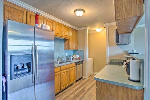 Unique Remodeled Ranch Apartment in Sanger! in Sanger, USA