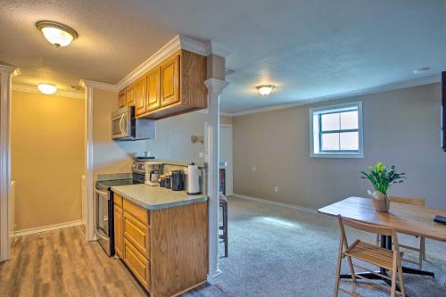 Remodeled Ranch Apt in Sanger 12 Mi to Lake! in ลูอิสวิลล์ (TX)