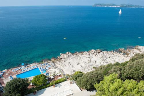Royal Neptun Hotel - image 6