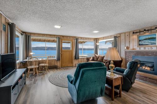 Lutefisk Lodge in Tyee Beach, USA