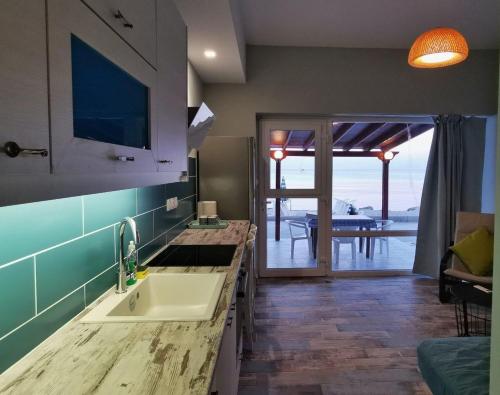  Pillbox Seafront Studios and Apartments in Kardamaina