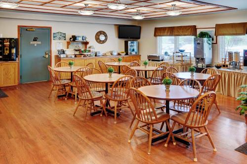 Ресторант, Coastal Inn Halifax - Bayers Lake in Халифакс