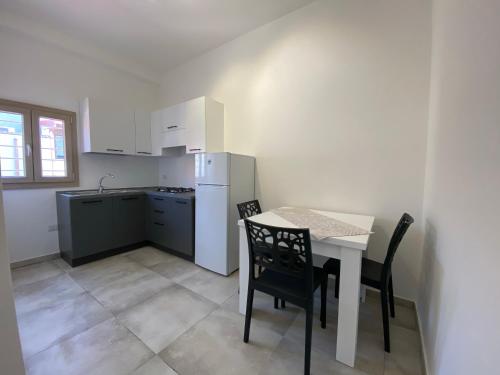 廚房, Cattleya Holidays Apartment in 波爾托切薩雷奧市中心