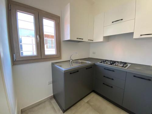 廚房, Cattleya Holidays Apartment in 波爾托切薩雷奧市中心