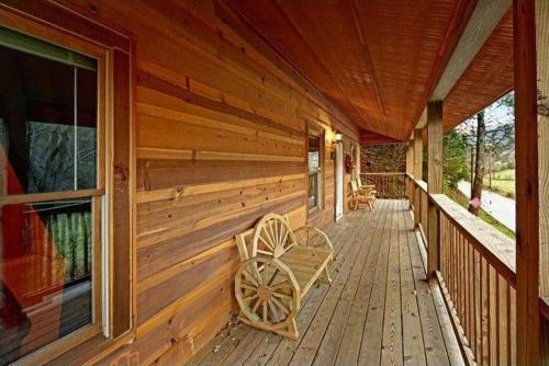 Pleasant Hollow cabin