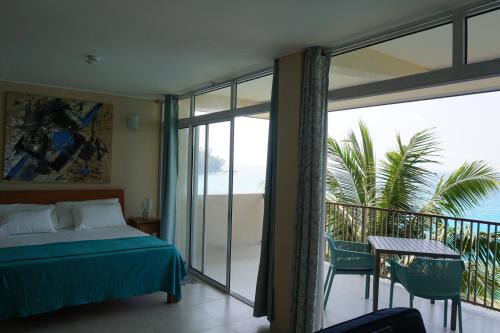 Maka Bay Self Catering