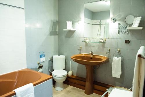 Hôtel Jolly Roger - image 6