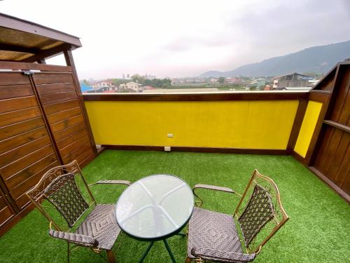Starry Sky Chalet Double Room image 2