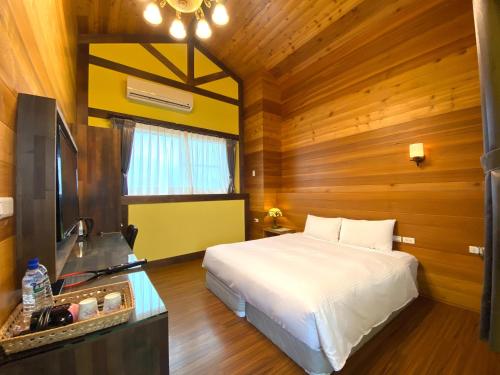 Starry Sky Chalet Double Room room in Puli Diary