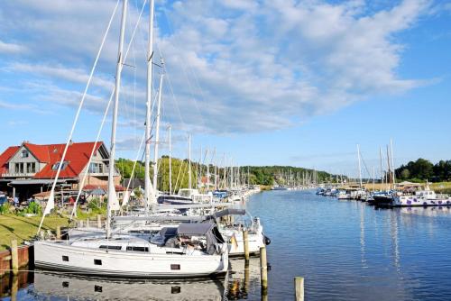 Ferienwohnung mit Terrasse am Hafen in Seedorf 08