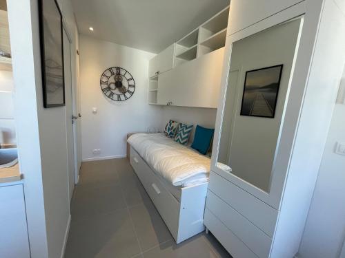 BLUE COCOON Studio 27m2 VILLEJUST in Вільжуст