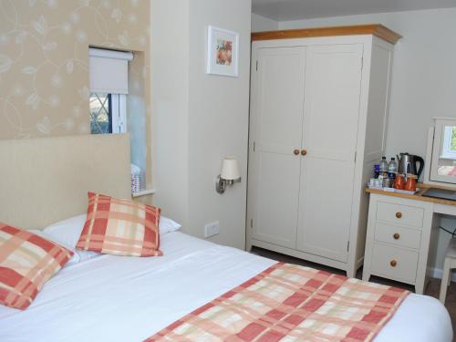 1 double bed