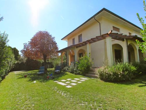 Villa Villa Gino by Interhome - Accommodation - Forte dei Marmi