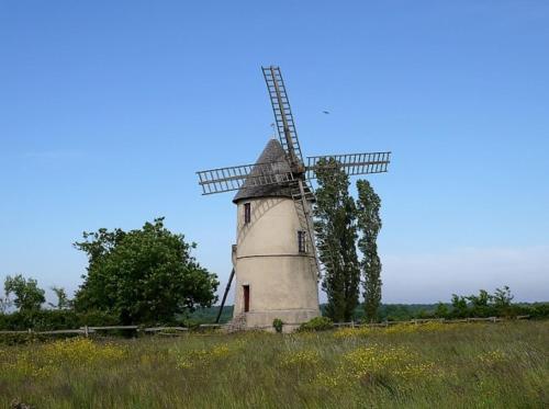 Moulin à vent le champ du trail