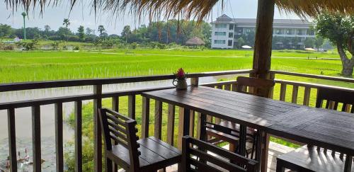Oon Valley Farm Stay - 레스토랑