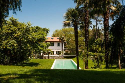 JOY Architect's villa with heated swimming pool and garden in Biarritz - image 4