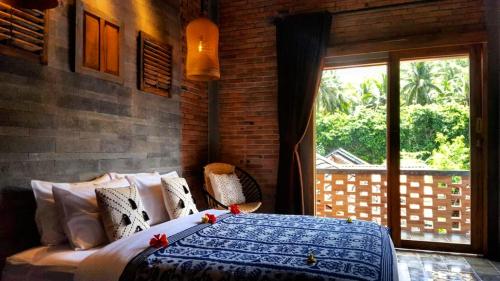 Oma Watu Inn in Watukarung