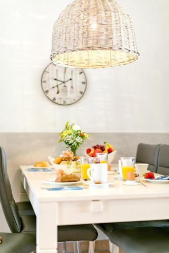 Friedenstr_ _Haus Lux_ - image 4