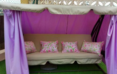 Habitacion privada de lujo con terraza y piscina