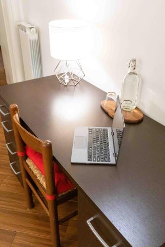 Maison Orange - image 6