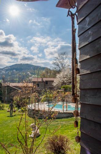 Casetta nel Bosco Naturas con piscina privata e gratuita