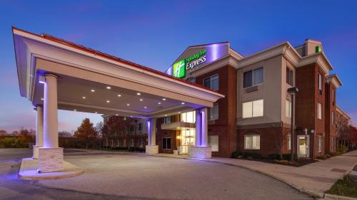 홀리데이 인 익스프레스 & 스위트 디트로이트 - 파밍턴 힐스 바이 IHG - 숙소 외관