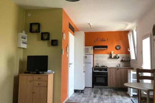 Maisonnette au calme proche aéroport gîte à louer Cité Nord