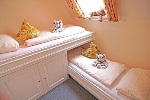 Apartment with Terrace image 10