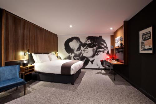 Telegraph Hotel - Coventry - image 12