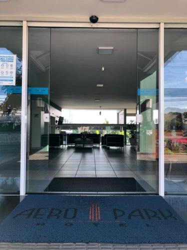 Hotel Aero Park e Estacionamento - 로비