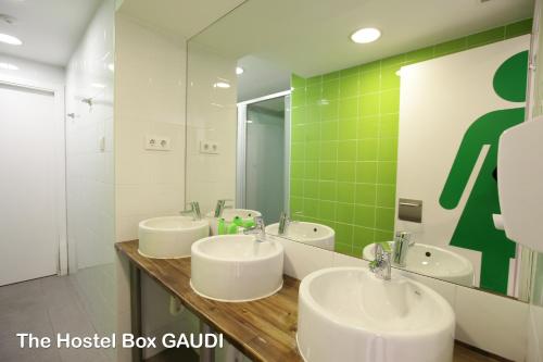 Rocket Hostels Gracia - image 2