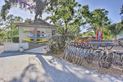 Modern Retreat Patio BBQ Less Than 1 Mi to Beach! - image 10