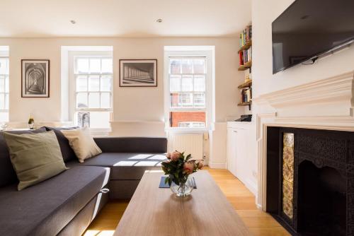 Picture of Contemporary 1 Bedroom Bloomsbury Apartment