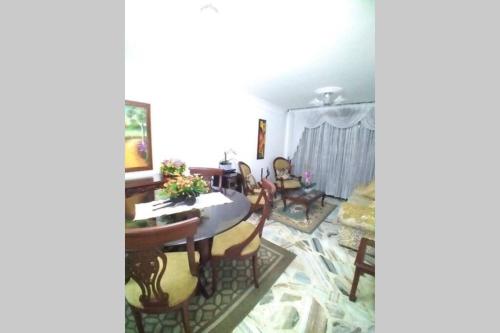 Super Apartamento, ubicado en el sur entre la Av Pasoancho y la Calle 14 de la Hacienda