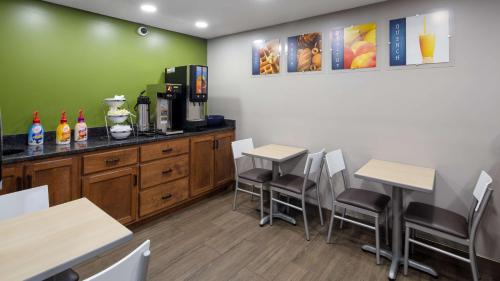 SureStay Hotel by Best Western Jasper in Jasper, USA