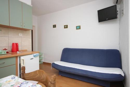 Apartments with a parking space Zivogosce - Porat, Makarska - 6700