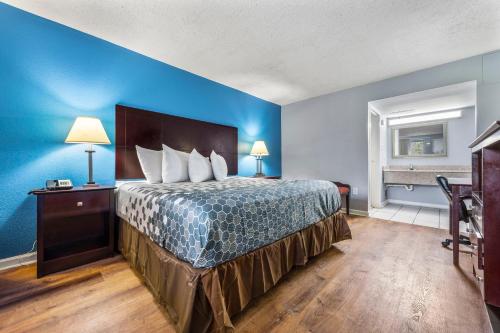 Riverwalk Inn and Suites Portsmouth - image 8