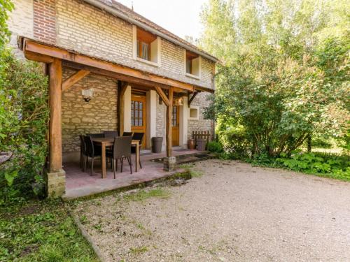 Gîte Clérey, 4 pièces, 7 personnes - FR-1-543-38 gîte à louer Ruvigny