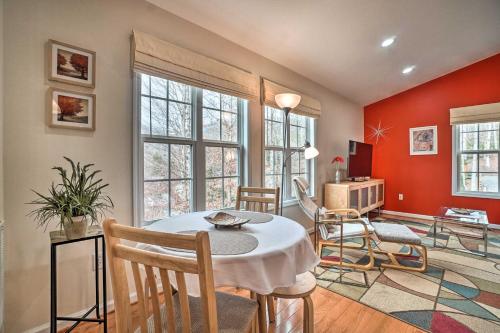 Peaceful Chattahoochee Apt with Mountain Views in Hiawassee, USA