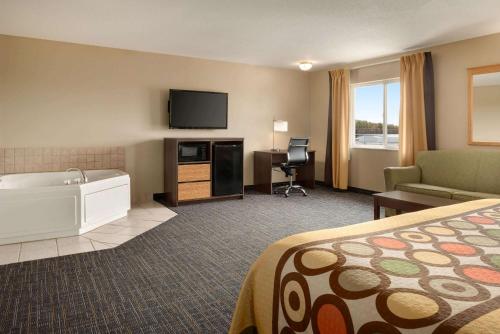 Super 8 by Wyndham Sioux Falls - image 6