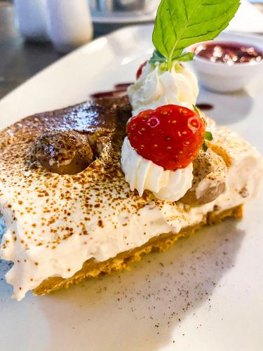 Abbey Court - image 6